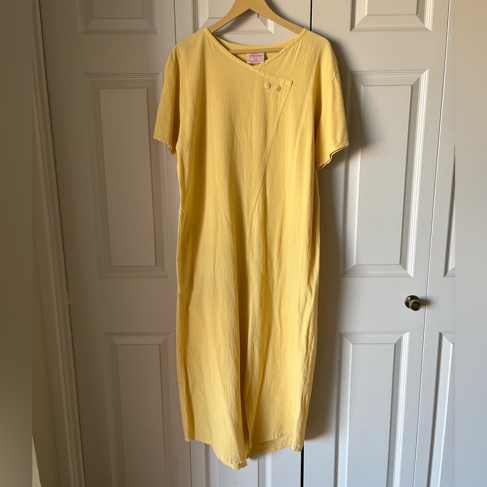 Maria de Guadalajara | Tunic maxi dress. One size. Button details. Open sleeve